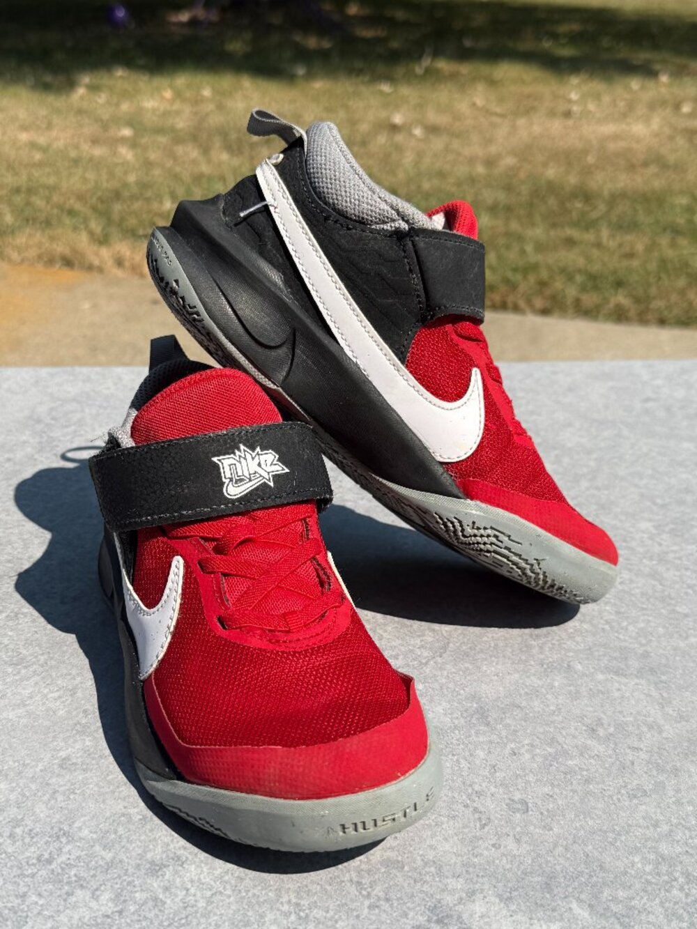 Nike Team Hustle D 10 Kids 2Y Red Black Basketball Y2K Retro Sport Sneakers4168